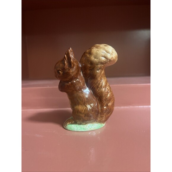 Beatrix Potter Beswick Squirrel Nutkin 1102/1 Gold Oval BP-2A BP2A BP 2A - Picture 4 of 6